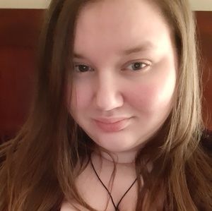 Meet your Posher, Katelyn